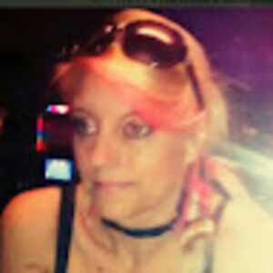 Meet your Posher, Elissa